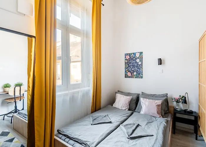 Bacso Golden Apartamento *